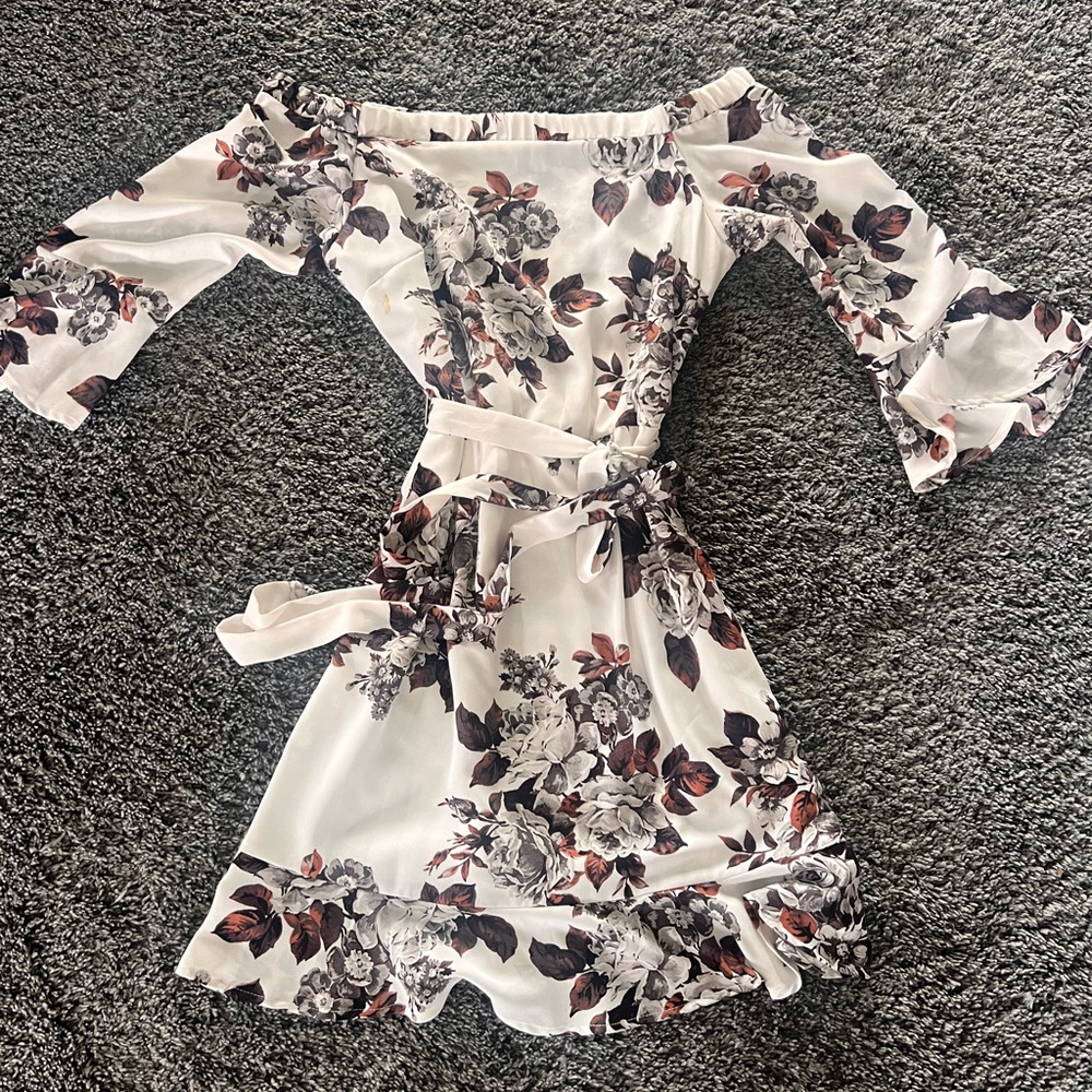 Off shoulder floral print dress